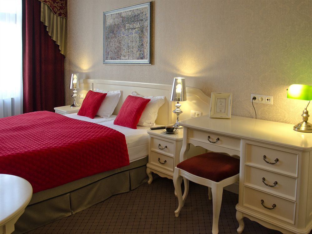 Sleepwalker Boutique Suites วรอตซวาฟ ภายนอก รูปภาพ