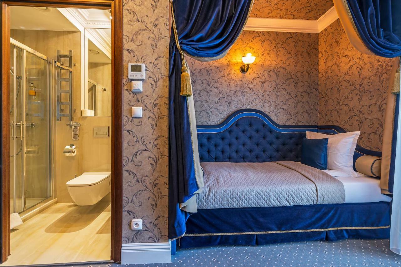 Sleepwalker Boutique Suites วรอตซวาฟ ภายนอก รูปภาพ